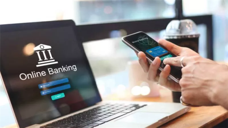 إغلاق 72 فرعا لبنوك خلال عام مع اكتساب التحول للاقتصاد الرقمي زخما في السعودية