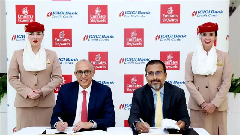 بنك ICICI وسكاي واردز طيران الإمارات يطلقان بطاقة ائتمان مشتركة