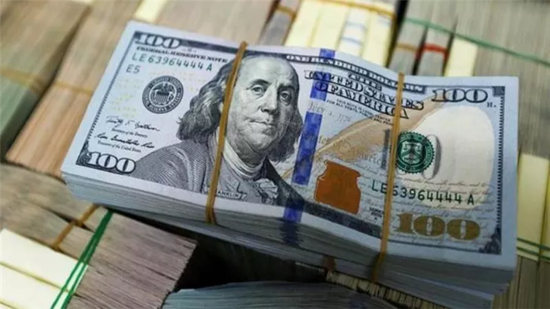 تقرير: انخفاض الحصة العالمية من احتياطيات النقد الأجنبي بالدولار لأدنى مستوى في 26 عاما