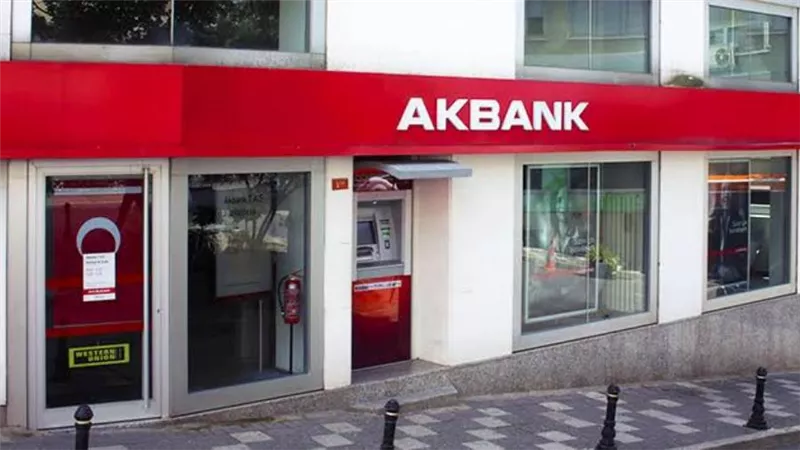 Akbank التركي يوقع تسهيلات قروض بـ700 مليون دولار لأغراض التمويل التجاري