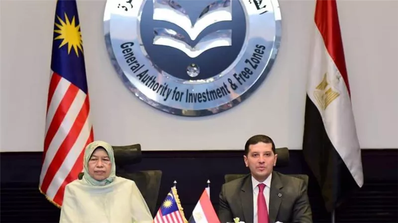 رئيس هيئة الاستثمار ووزيرة الصناعات الزراعية الماليزية يبحثان تعزيز التعاون الاستثماري بين البلدين