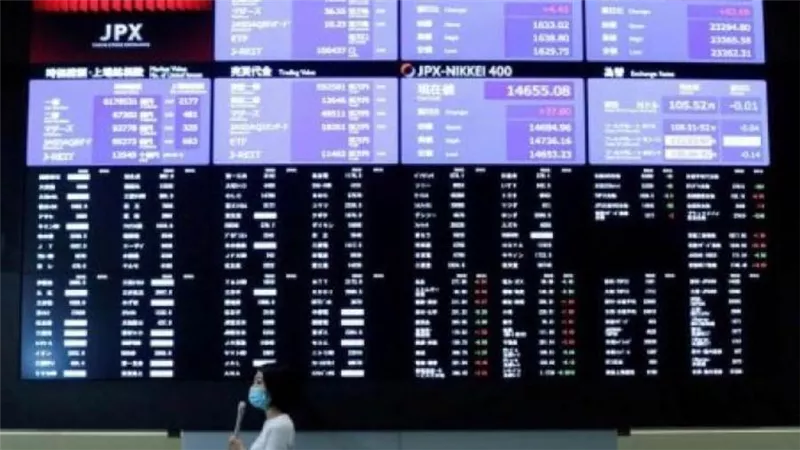 الأسهم اليابانية تتبع مكاسب وول ستريت.. والصين تخشى ارتفاع سقف الأسعار