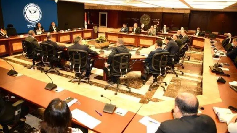 رئيس هيئة الرقابة المالية يبحث مع شركات التطوير العقاري مقترحاتهم لتنشيط القطاع