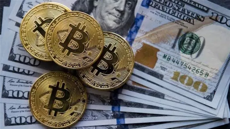 البيتكوين تقترب من أدنى مستوى في 10 أشهر