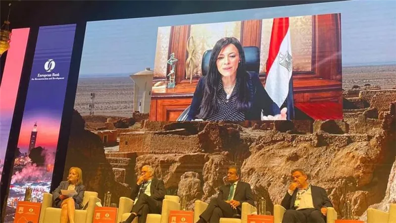 المشاط تستعرض إجراءات تعزيز الإدارة المستدامة للموارد المائية باجتماعات البنك الأوروبي لإعادة الإعمار