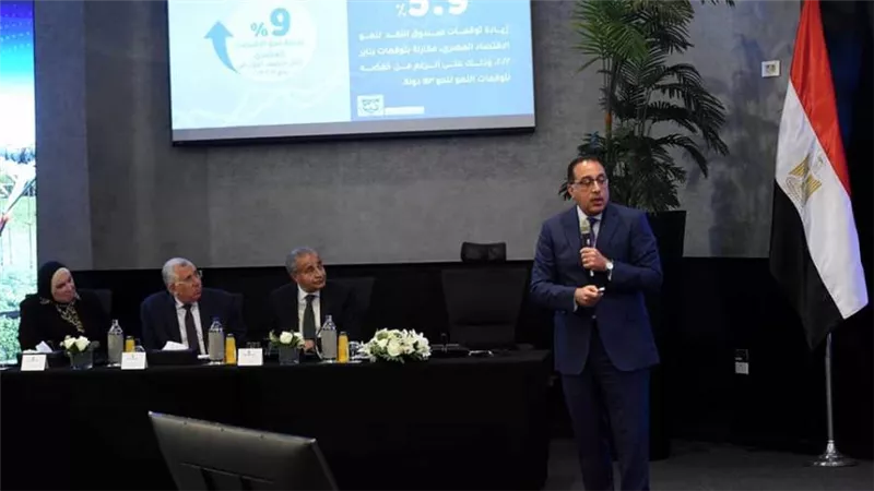 مدبولي: البنك المركزي المصري الجهة المنوط بها التحرك بشأن سعر الفائدة