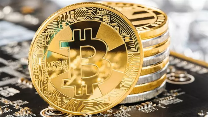 البيتكوين تتراجع 5% في تعاملات اليوم