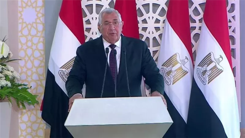وزير الزراعة: المشروعات الكبرى تستخدم الزراعات الذكية والميكنة الحديثة