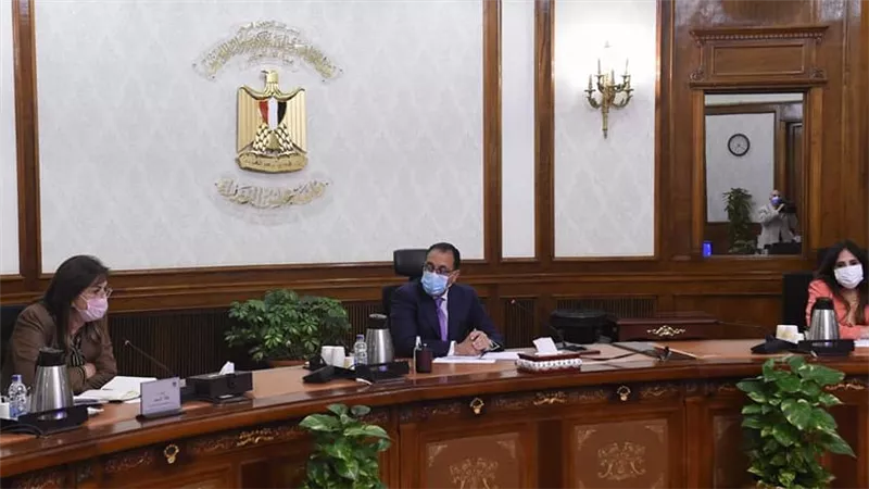 رئيس الوزراء يتابع جهود صندوق مصر السيادي في جذب الاستثمارات بالقطاعات المختلفة