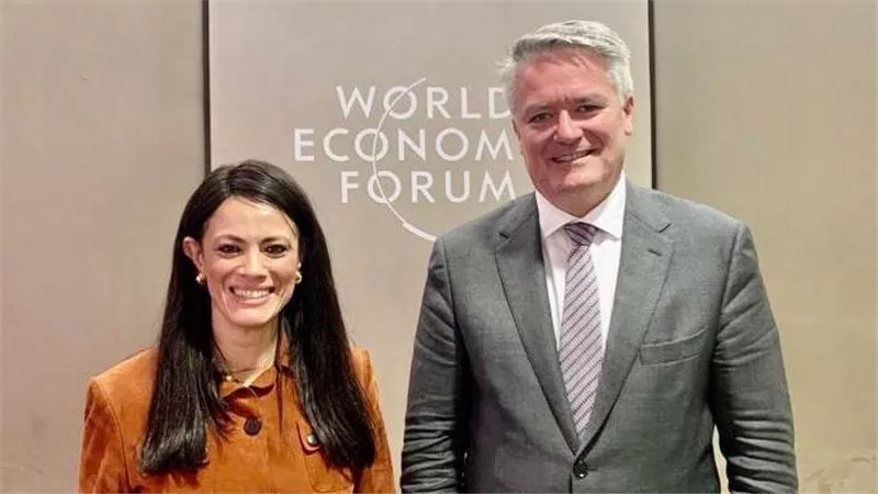 المشاط تلتقي أمين منظمة التعاون الاقتصادي والتنمية OECD بمنتدى دافوس