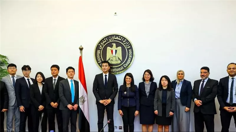 المشاط تبحث مع وفد EXIM Bank وصندوق التعاون EDFC الكوري تعزيز التعاون الاقتصادي بمشروعات التنمية في مصر