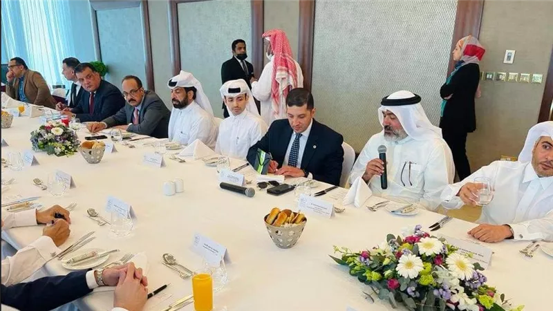 رئيس هيئة الاستثمار يتفق مع رابطة رجال الأعمال القطريين على تنفيذ عدد من المشروعات