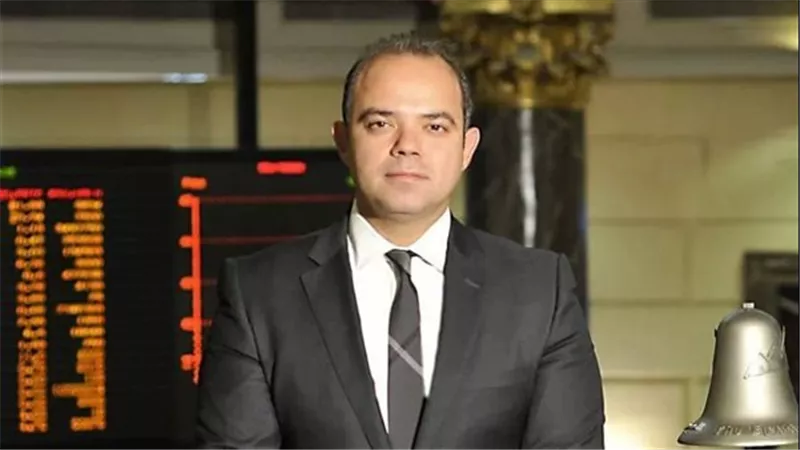 السيسي يقرر تكليف محمد فريد قائما بأعمال رئيس هيئة الرقابة المالية لمدة عام