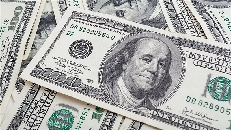 ارتفاع الدولار مع استعداد الاحتياطي الفيدرالي لمحاربة التضخم المطولة