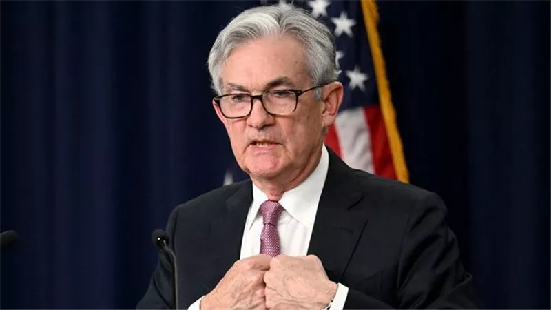 رئيس الاحتياطي الفيدرالي: التضخم المستمر يجلب معاناة اقتصادية أكبر من الركود