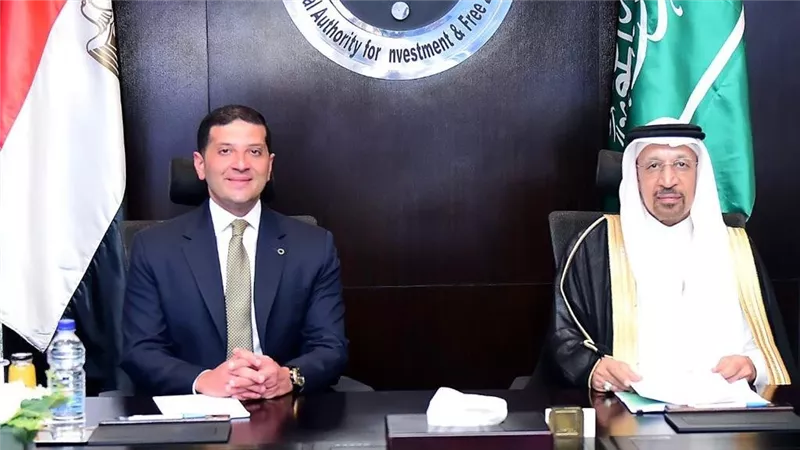 رئيس هيئة الاستثمار يبحث مع وزير الاستثمار السعودي جهود جذب الاستثمارات السعودية إلى مصر