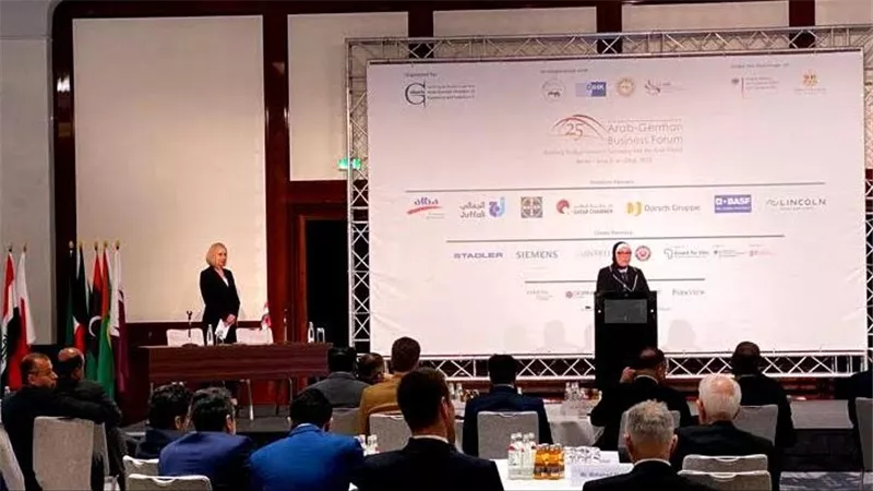 وزيرة التجارة تدعو رجال الاعمال في ألمانيا لاستثمار ولاستفادة من إمكانیات السوق المصري