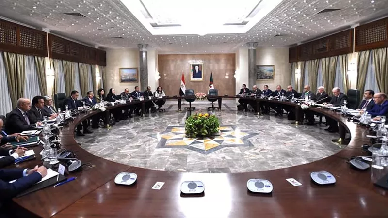 مدبولي: توجيهات رئاسية بأهمية العمل الجاد للنهوض بمستوى العلاقات الثنائية بين الجزائر ومصر