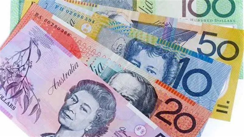 الدولار الاسترالي يحقق مكاسب أسبوعية بأكثر من 1%