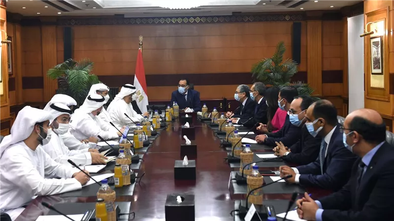 رئيس الوزراء يلتقي وزير الصناعة والتكنولوجيا المتقدمة الإماراتي