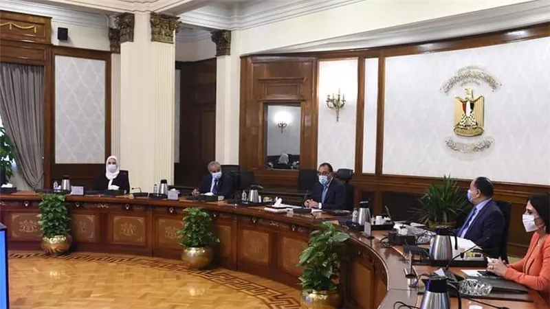 مدبولي يستعرض مقترحات إعداد حزمة حماية اجتماعية استثنائية تنفيذاً لتوجيهات الرئيس