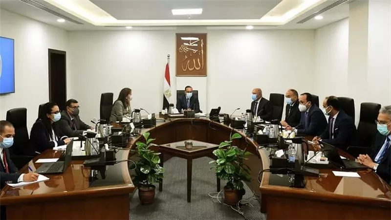 رئيس الوزراء يتابع موقف عدد من المشروعات الجاري تنفيذها في قطاع النقل
