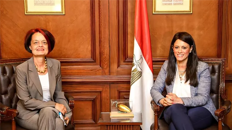 المشاط تستعرض برنامج “نُوَفِّي” لتمويل المشروعات الخضراء ضمن استراتيجية التغيرات المناخية