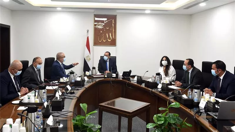مدبولي يتابع دراسة وتقييم الأثر المروري لمقترحات ربط القاهرة الخديوية بالمحاور الجديدة