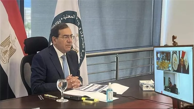 وزير البترول: نتائج مشروع توصيل الغاز الطبيعي للمنازل أحدثت طفرة فى مصر