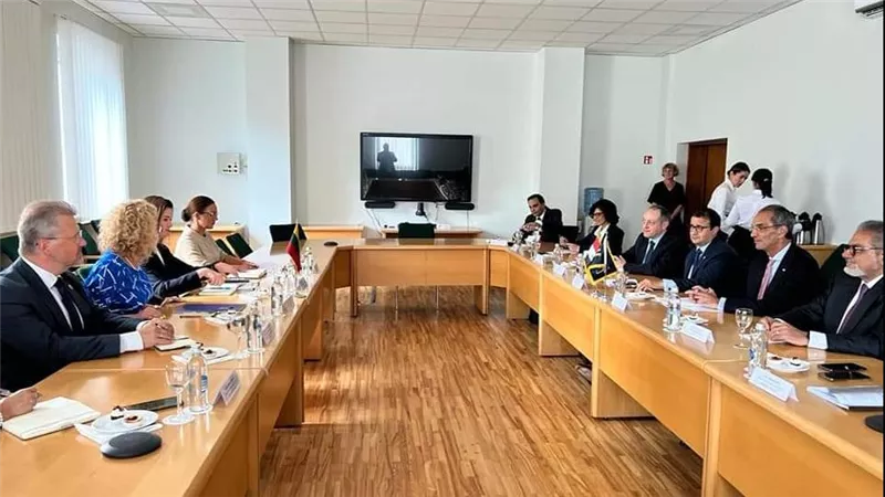 وزير الاتصالات: إتاحة الخدمات الرقمية للمواطنين على رأس أولويات