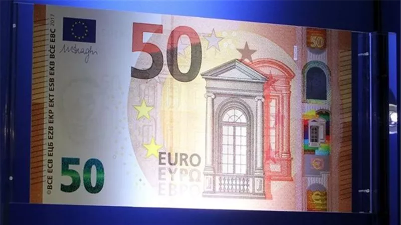 اليورو يقترب من أقل مستوى خلال 20 عاما