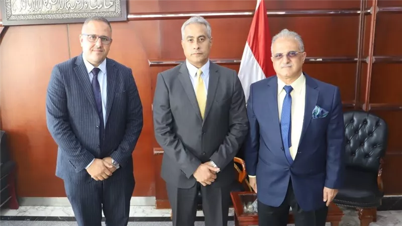 وزير القوى العاملة يبحث مع مدير بنك الرافدين العراقي إجراءات المعاشات التقاعدية للمصريين