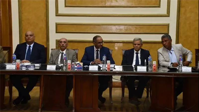 الإسكان: اجتماع مسئولي المرافق لمتابعة تنفيذ مشروعات المياه والصرف بمبادرة حياة كريمة