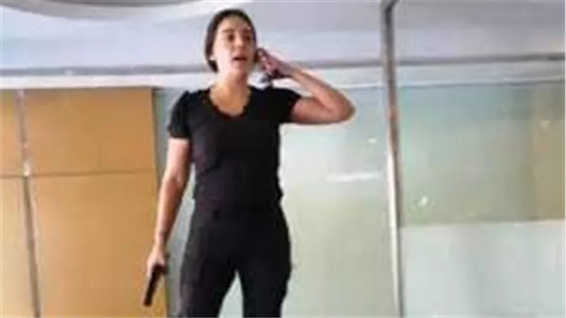 القضاء اللبناني يفرج عن سالي حافظ مقتحمة البنك الشهيرة