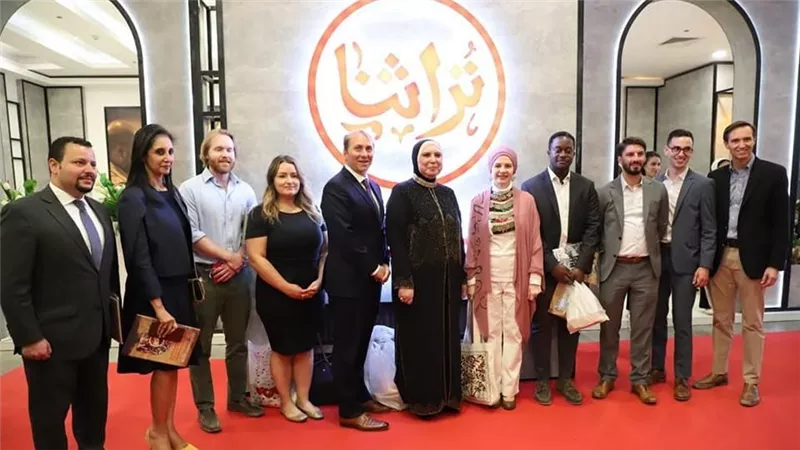 وفد من الكونجرس الأمريكي يزور معرض تراثنا