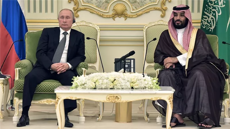 الكرملين: بوتين وولي العهد السعودي يشيدان بأوبك+