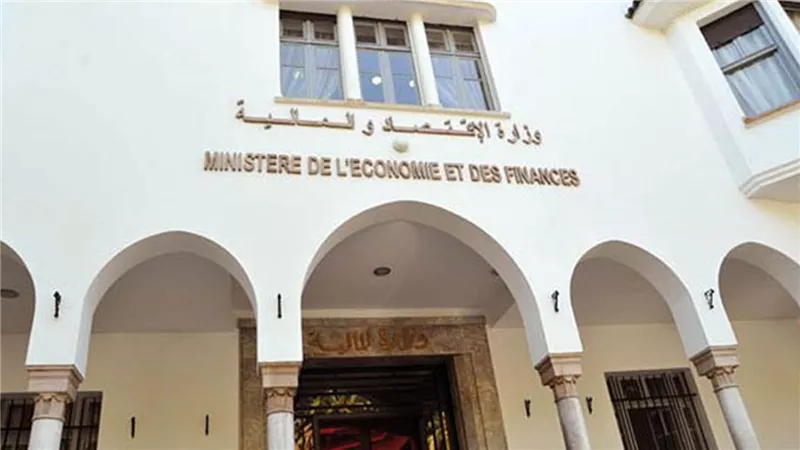 المغرب تستهدف زيادة الضرائب على البنوك والشركات الكبرى في 2023