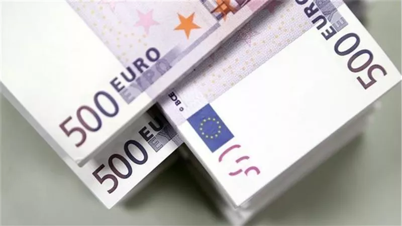 ارتفاع سعر اليورو إلي 24.10 جنيه في تعاملات اليوم.. آخر تحديث