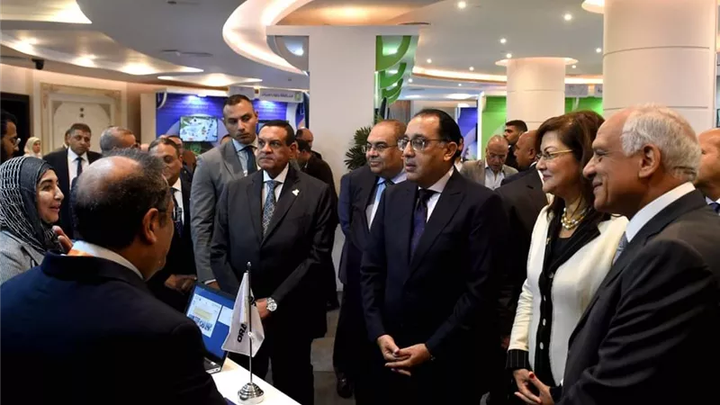 رئيس الوزراء يشارك في مؤتمر المبادرة الوطنية للمشروعات الخضراء الذكية
