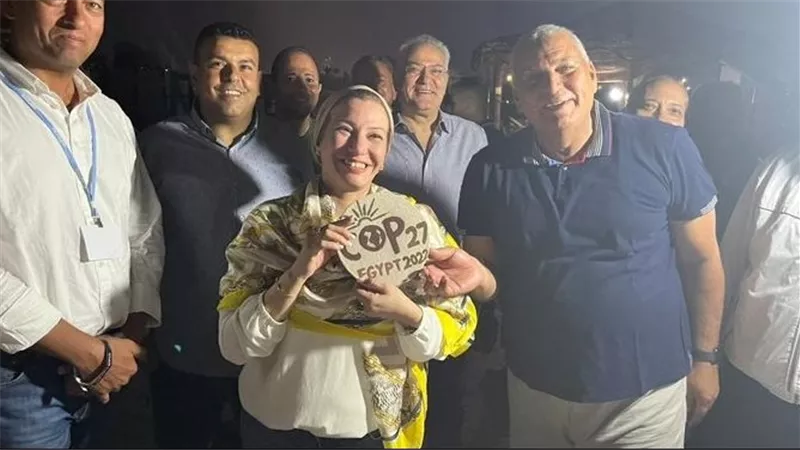 وزيرة البيئة تتابع الاستعدادات النهائية لجناح الدولة المصرية داخل المنطقة الخضراء