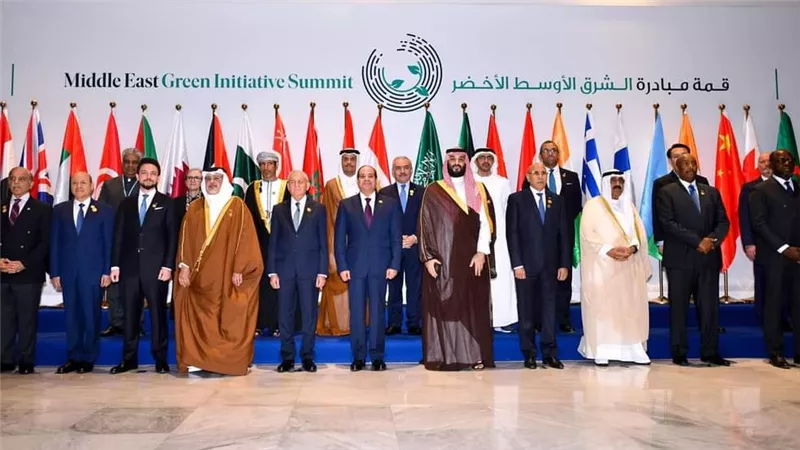 الرئيس عبد الفتاح السيسي  يخطف الأضواء في قمة مبادرة الشرق الأوسط الأخضر