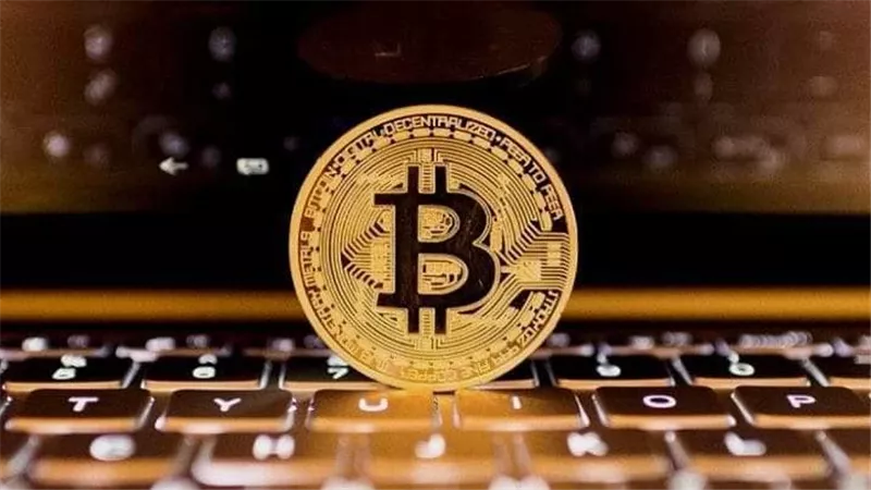 سقوط مدوي للبيتكوين..الخسارة الأكبر منذ أغسطس 2019..خسائر مليارية وقياسية