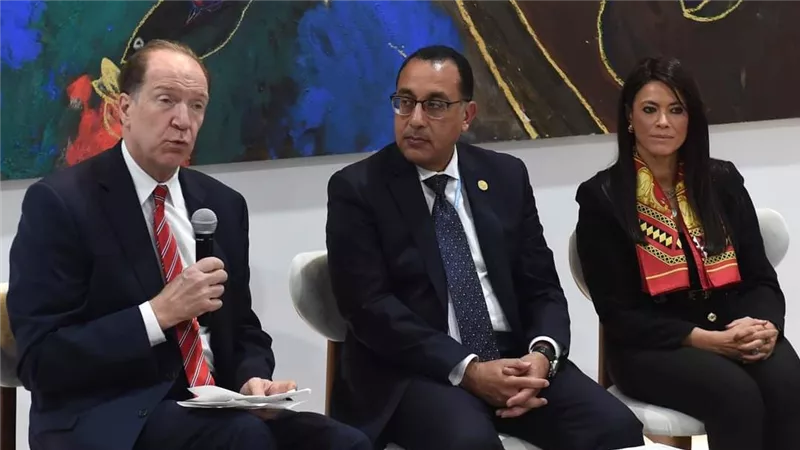 مدبولي: تقرير المناخ والتنمية لمصر انعكاس لأهداف COP27 ونموذج إقليمي وعالمي للالتزام بالعمل المناخي