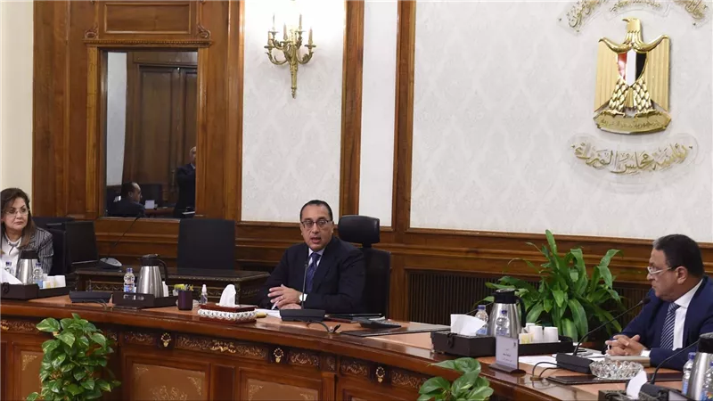 رئيس الوزراء يتابع مستجدات برنامج الطروحات العامة في البورصة