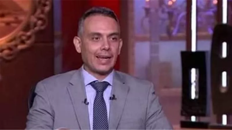 خبير اقتصادي يكشف مفاجأة صادمة.. بيانات 51 عاماً تكشف لا علاقة للفائدة بأسعار الذهب