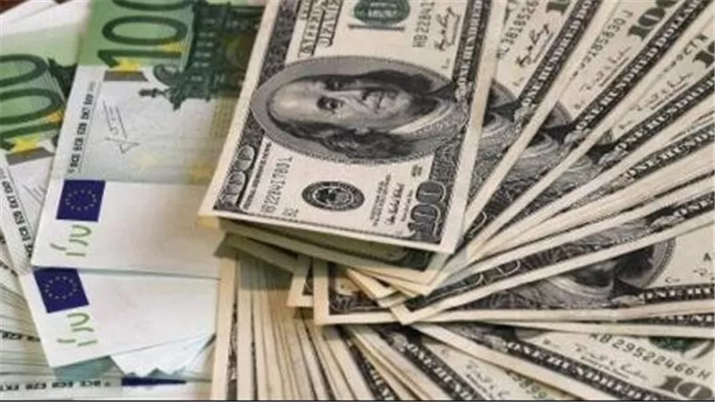 سعر الدولار أمام الجنيه المصري في تعاملات اليوم السبت 10-12-2022