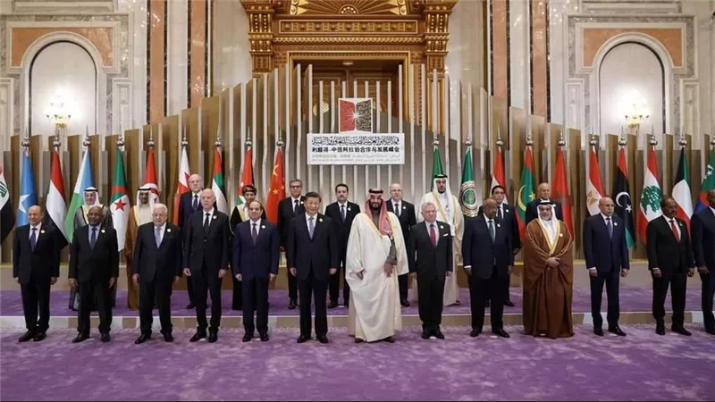 التحرر من هيمنة الأمريكان..التقارب العربي الصينى والانعكاسات الإيجابية 