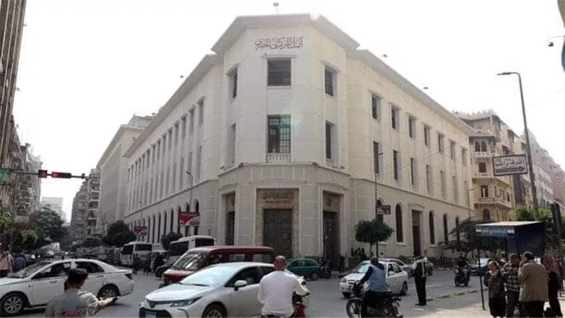تداعيات رفع الفائدة 3%.. كلام نهائي مفيش تعويم تاني.. والبنوك تطرح شهادات بعائد 20%
