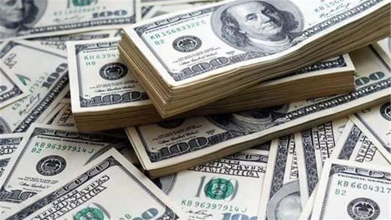 سعر الدولار أمام الجنيه المصري في مستهل تعاملات اليوم الأربعاء 4-1-2023