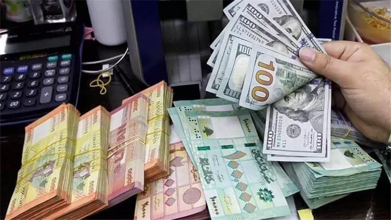 إنهيار تام.. 1 دولار أمريكي= 51.200 ألف ليرة لبنانية